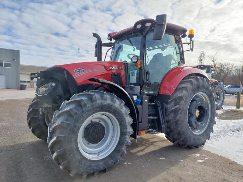 Tractors  Case IH Maxxum 145 Photo